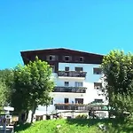 Hotel Sporting Club Pelos